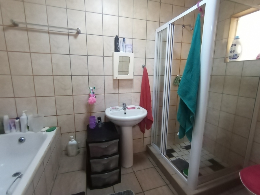 2 Bedroom Property for Sale in Vredefort Free State